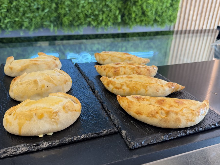Empanadillas Criollas — Éboli